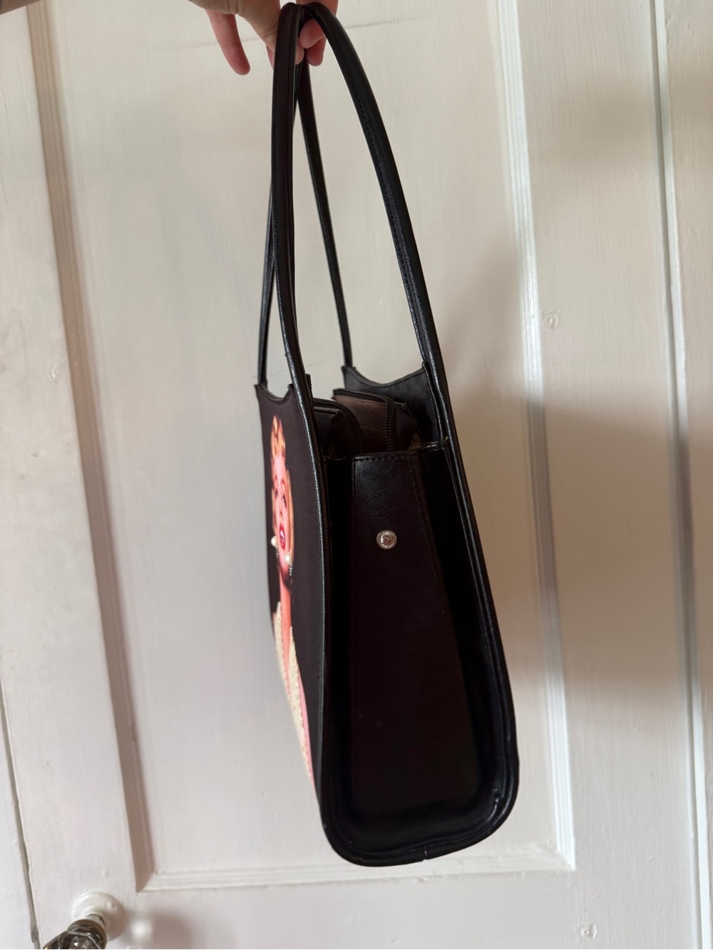 Marilyn Monroe Black Portrait-Print Shoulder Bag - Picture 10 of 13